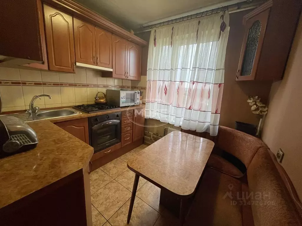 3-к кв. Калининградская область, Калининград Батальная ул., 74 (60.1 ... - Фото 1