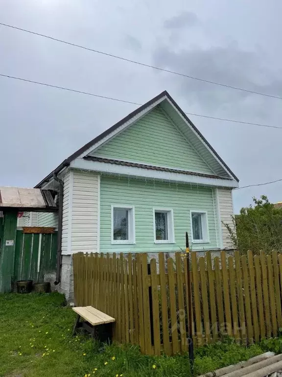 Дом в Свердловская область, Артемовский муниципальный округ, с. ... - Фото 1