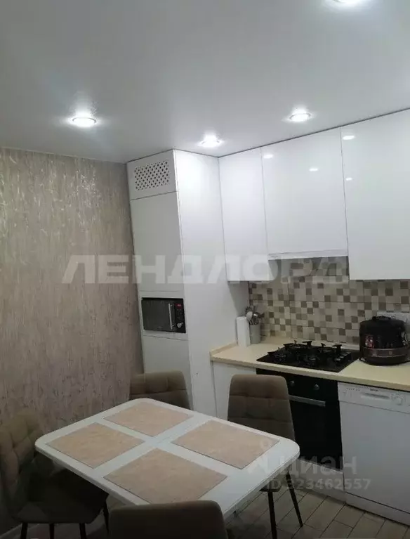 3-к кв. Ростовская область, Новочеркасск ул. Токарева, 6 (56.4 м) - Фото 2