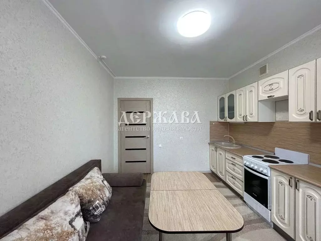 1-к кв. Белгородская область, Старый Оскол Южный мкр, 7 (45.3 м) - Фото 1