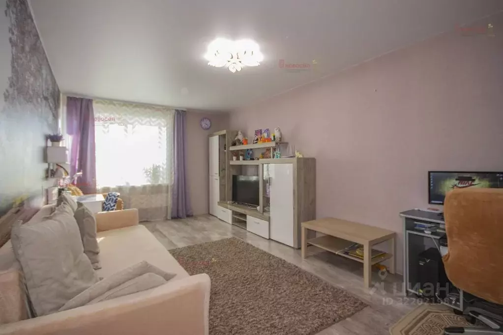 2-к кв. Свердловская область, Екатеринбург ул. Соликамская, 3 (47.0 м) - Фото 0