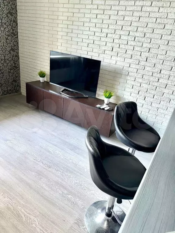 3-к. квартира, 60 м, 1/13 эт. - Фото 1