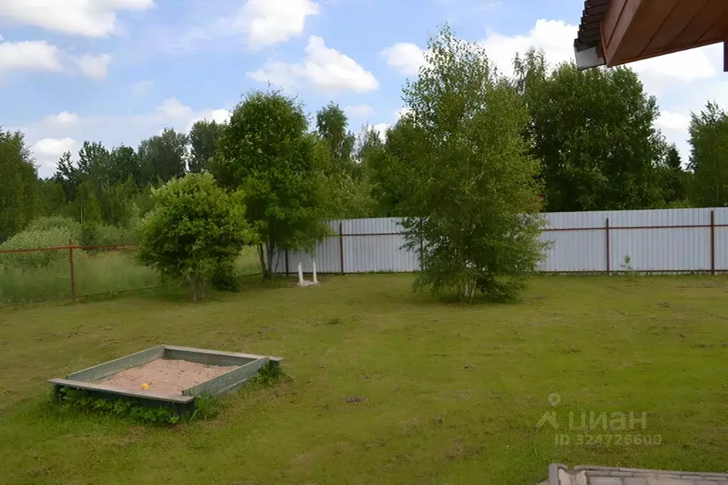 Дом в Псковская область, Островский район, Бережанская волость, д. ... - Фото 1