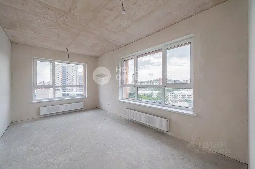 2-к кв. Свердловская область, Екатеринбург ул. Онежская, 4 (55.6 м) - Фото 1