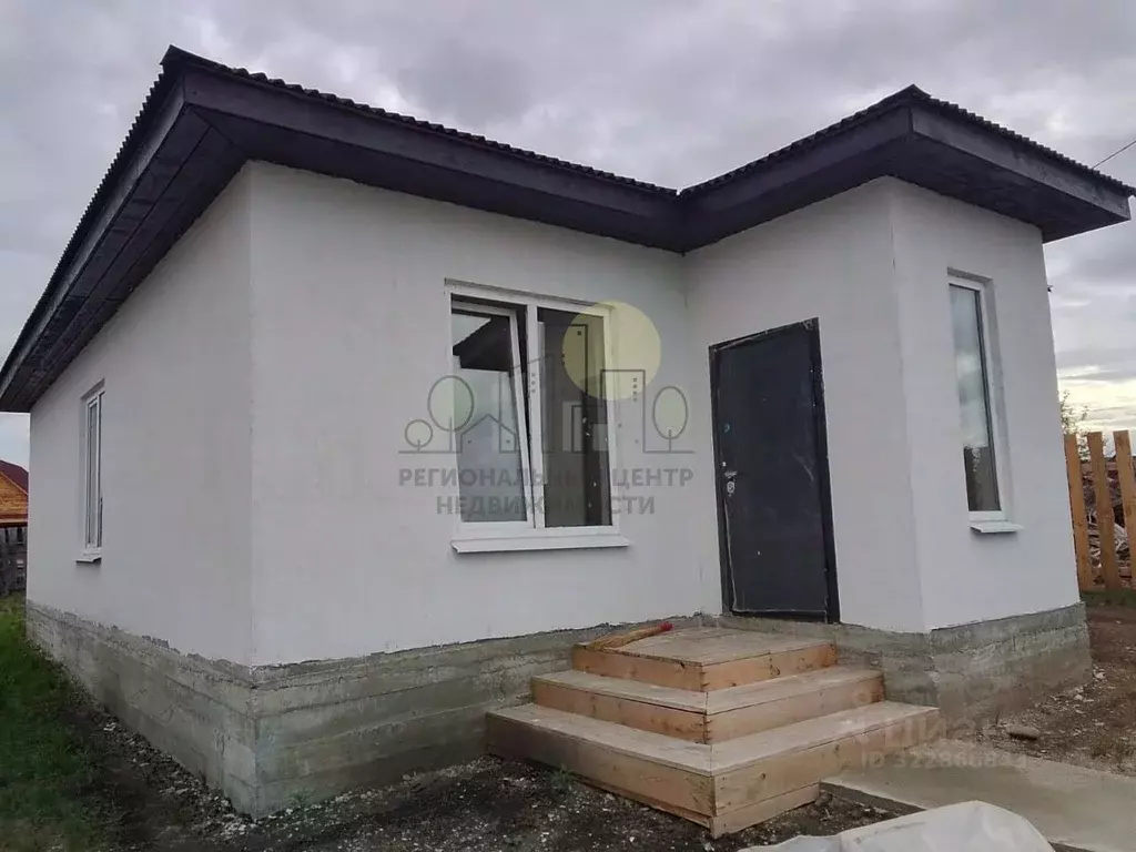 Дом в Иркутская область, Иркутский муниципальный округ, д. Куда пер. ... - Фото 1