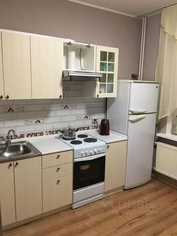 1-к кв. Астраханская область, Астрахань ул. Кирова, 84 (45.0 м) - Фото 0