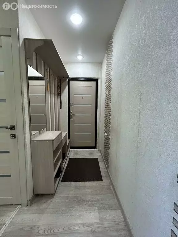 2-комнатная квартира: Братск, жилой район Центральный, Южная улица, 55 ... - Фото 0