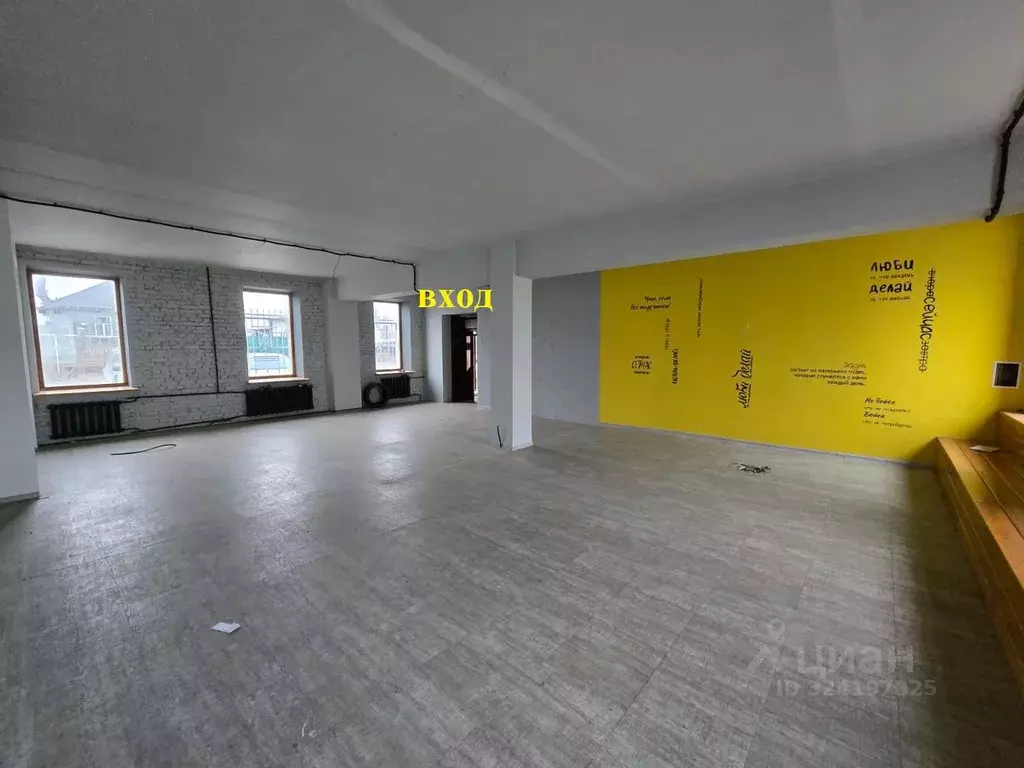 Торговая площадь в Свердловская область, Сысерть ул. Быкова, 11 (90 м) - Фото 1