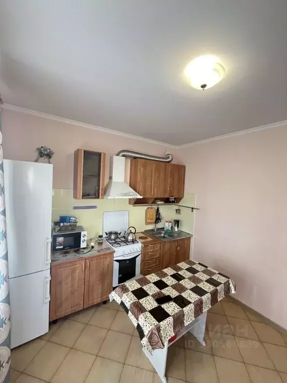 1-к кв. Астраханская область, Астрахань Тихорецкий пер., 5 (50.0 м) - Фото 2
