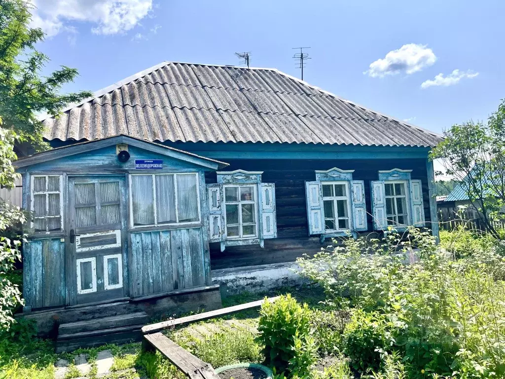 Дом в Кемеровская область, Прокопьевск Железнодорожная ул. (36 м) - Фото 1