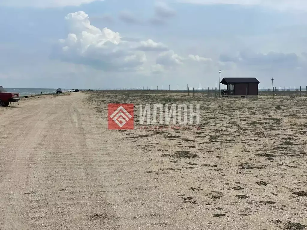 Участок в Крым, Ленинский район, Семисотское с/пос, с. Соляное  (6.0 ... - Фото 2