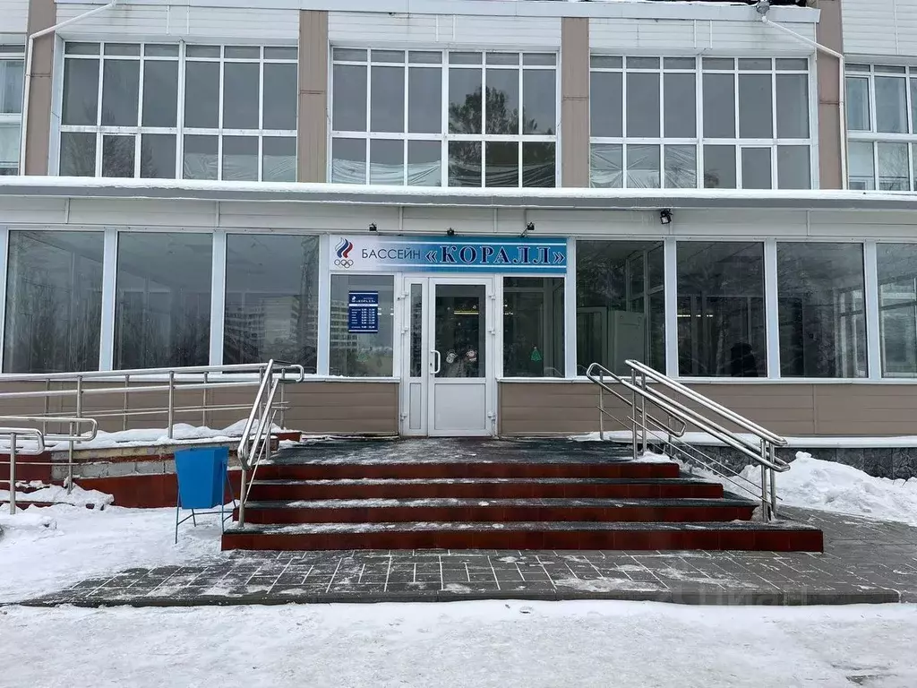 Помещение свободного назначения в Омская область, Омск просп. Мира, 15 ... - Фото 0