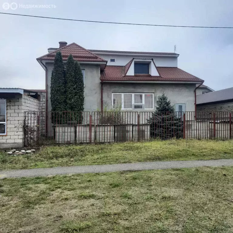 Дом в село Нартан, улица Калинина (340 м) - Фото 1