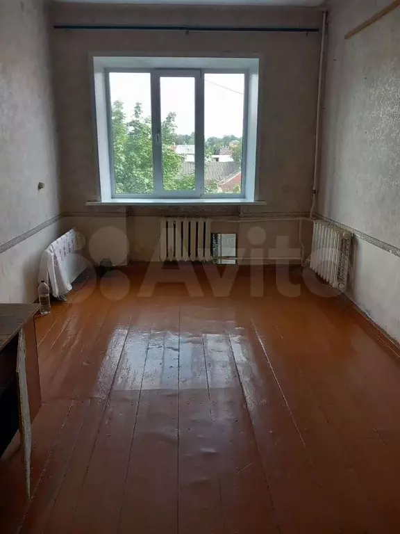 Комната 16 м в 8-к., 4/4 эт. - Фото 0