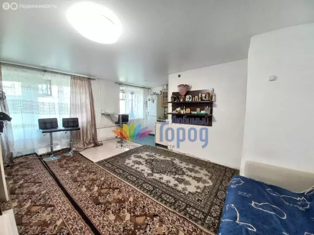 3-комнатная квартира: Новокузнецк, улица Челюскина, 3 (54.8 м) - Фото 1