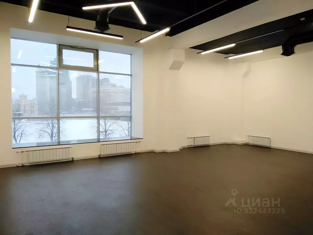 Офис в Санкт-Петербург Петроградская наб., 18 (833 м) - Фото 1