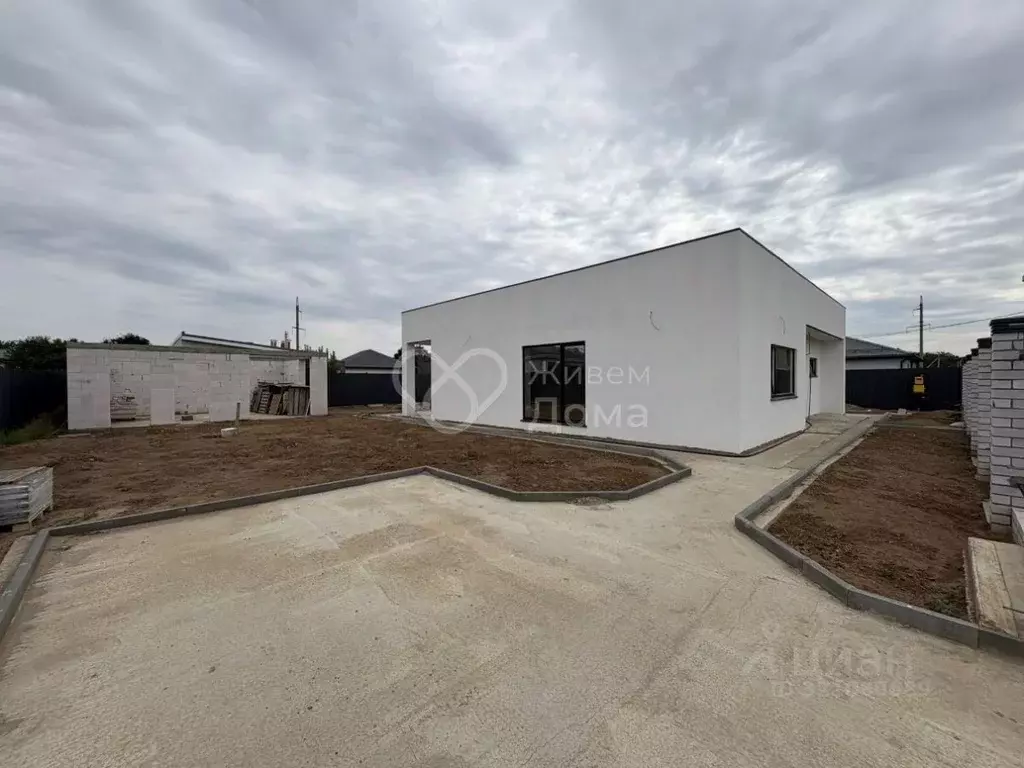 Дом в Волгоградская область, Краснослободск Среднеахтубинский район, ... - Фото 0