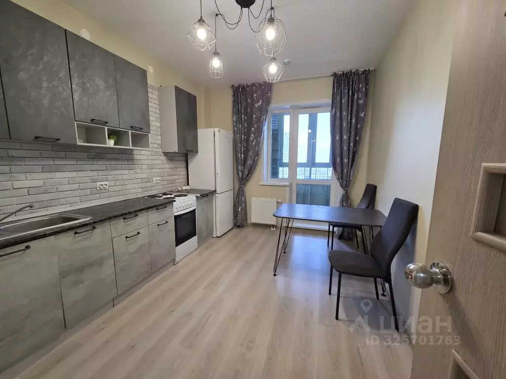 2-к кв. Пермский край, Пермь ул. Революции, 52В (46.0 м) - Фото 1