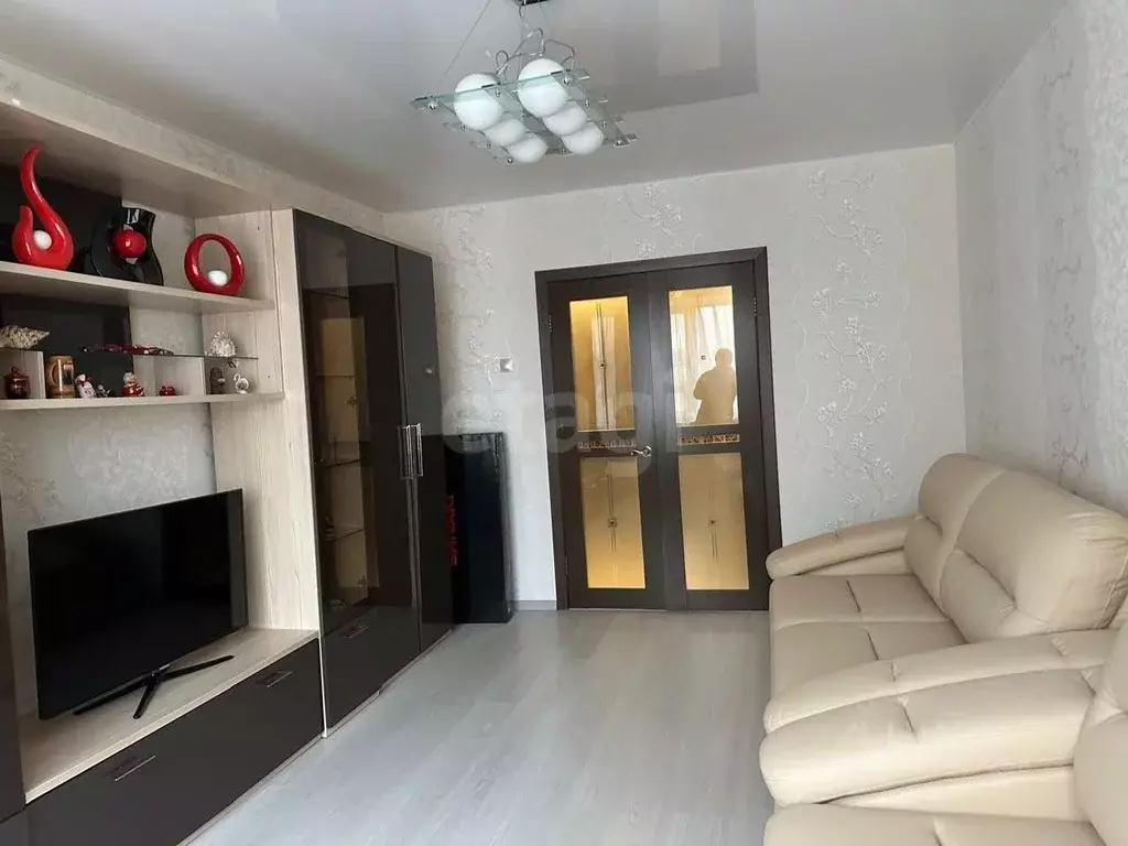 2-к кв. Тульская область, Узловая ул. 14 Декабря, 6А (50.8 м) - Фото 0