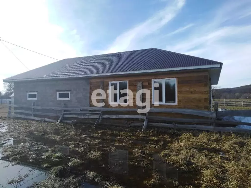 Дом в Зианчуринский район, село Абзаново (67.8 м) - Фото 1