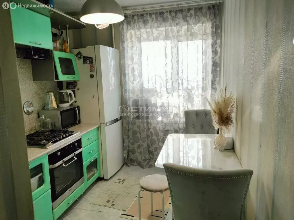 2-комнатная квартира: Комсомольск-на-Амуре, улица Дзержинского, 38 ... - Фото 1