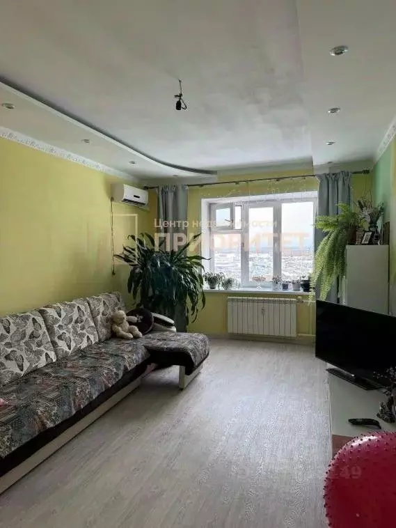 2-к кв. Саха (Якутия), Якутск ул. 50 лет Советской Армии, 12/1 (69.7 ... - Фото 0