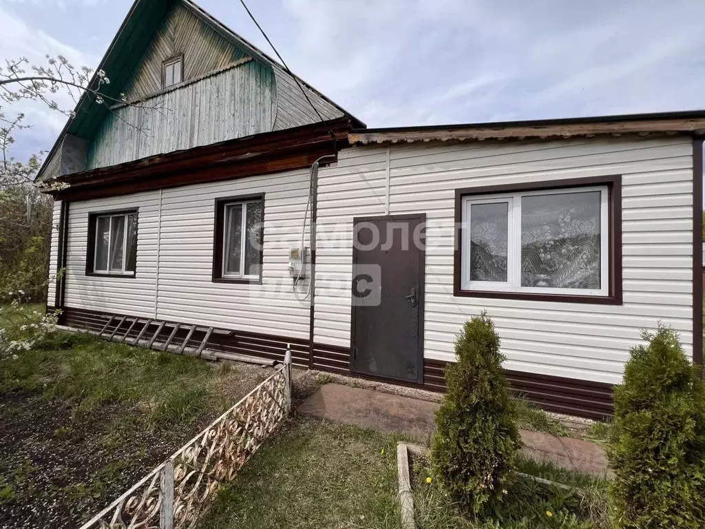Дом в Башкортостан, с. Буздяк ул. Цветочная, 13 (73 м) - Фото 0