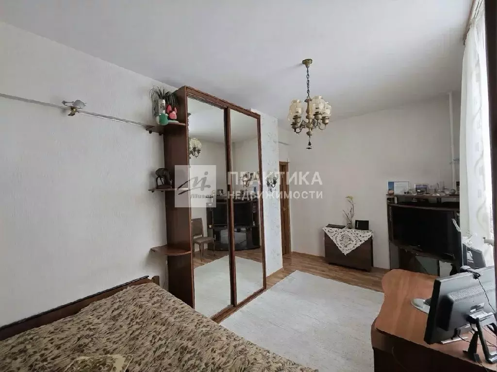 Продается 2-комнатная квартира - Фото 1