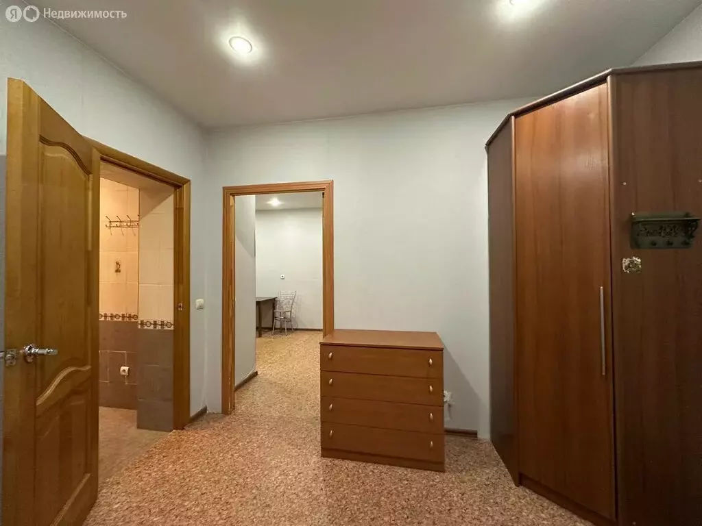 2-комнатная квартира: Ярославль, улица Строителей, 1к2 (50 м) - Фото 1