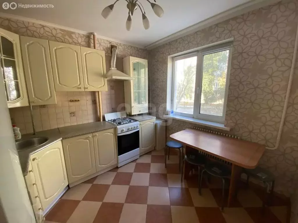 3-комнатная квартира: Саратов, Клиническая улица, 8/18 (56.5 м) - Фото 2