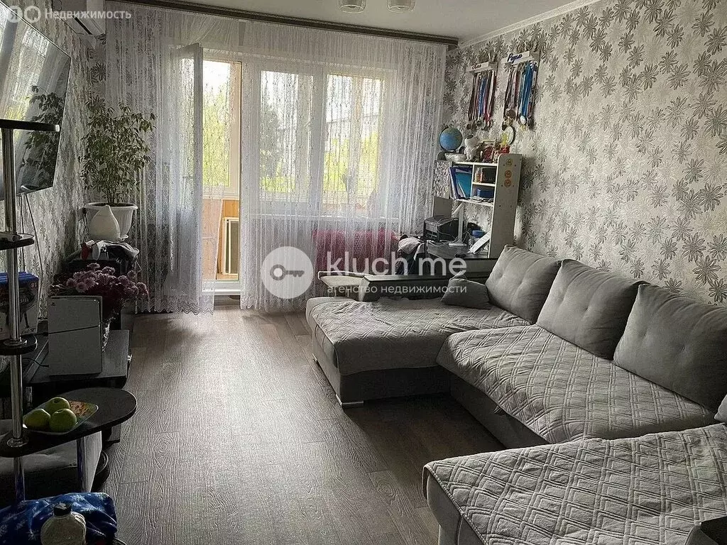 3-комнатная квартира: Казань, улица Чкалова, 13 (60.1 м) - Фото 1