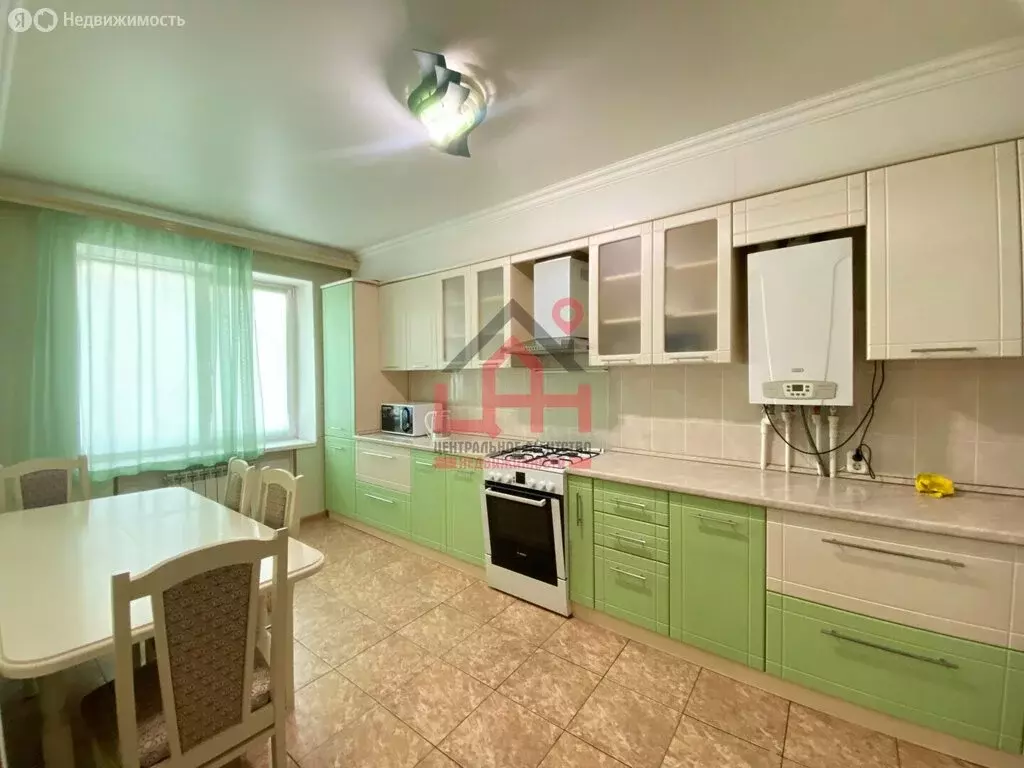 2-комнатная квартира: станица Ессентукская, улица Гагарина, 5к5 (66.6 ... - Фото 1