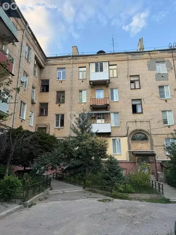 3-комнатная квартира: Волгоград, улица Борьбы, 15 (85 м) - Фото 1