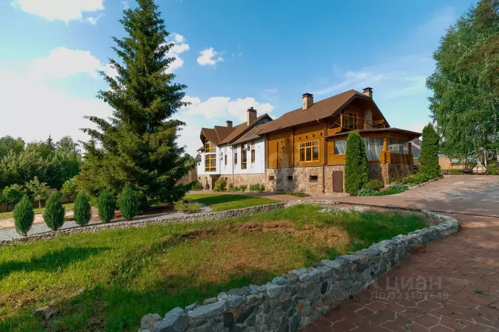 Дом в Удмуртия, Ижевск ул. Новопарниковская, 12 (500 м) - Фото 1