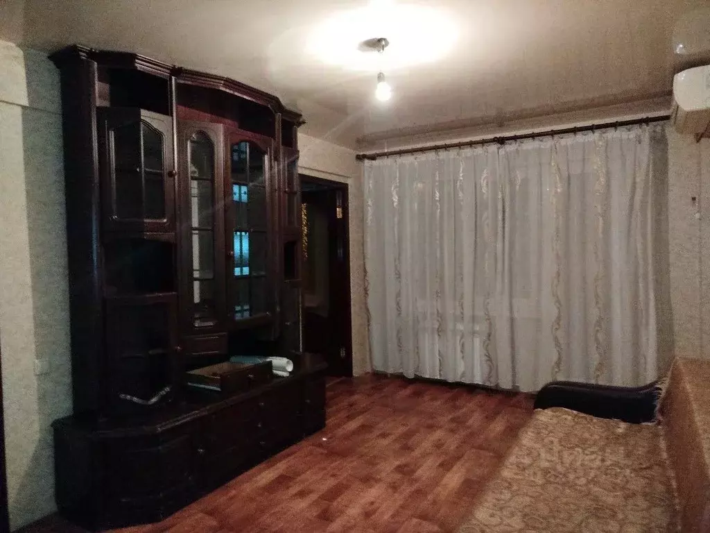 3-к кв. Волгоградская область, Волгоград ул. Автомобилистов, 8 (49.6 ... - Фото 1