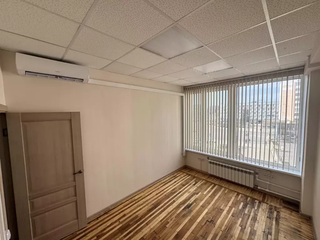 Помещение свободного назначения в Тверская область, Тверь просп. ... - Фото 0