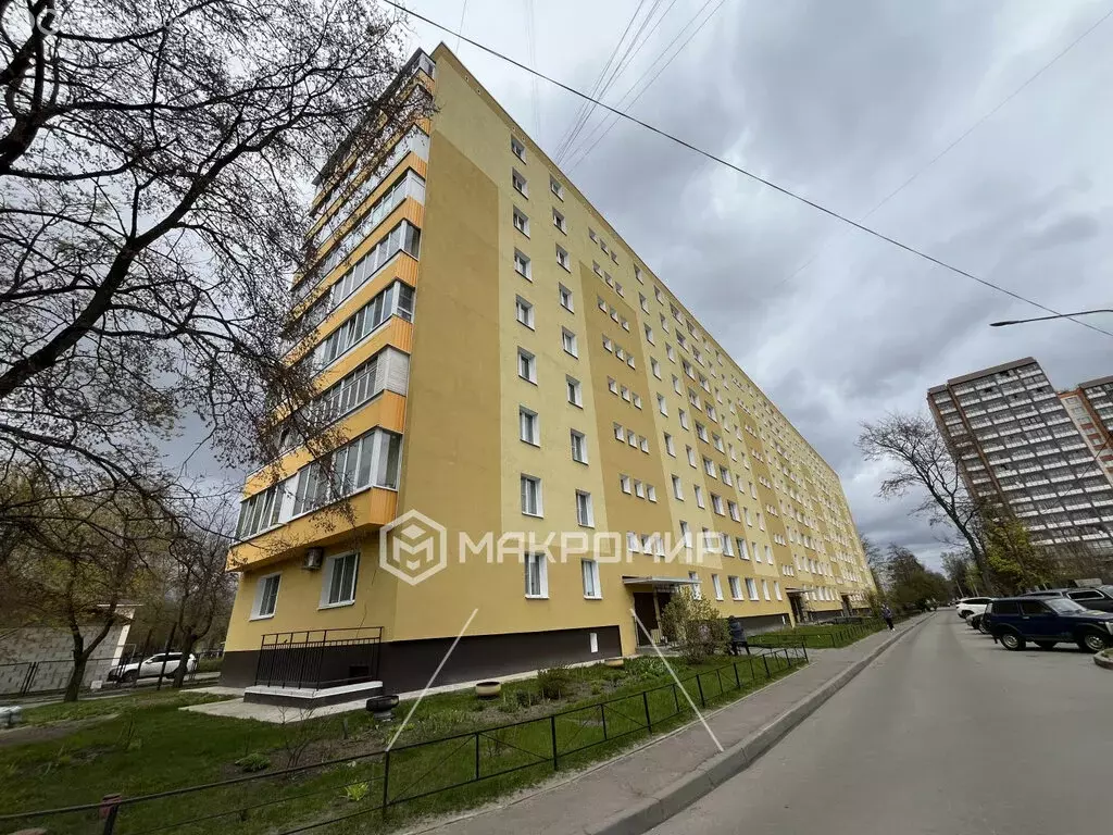3-комнатная квартира: Кировск, Набережная улица, 7 (66 м) - Фото 0