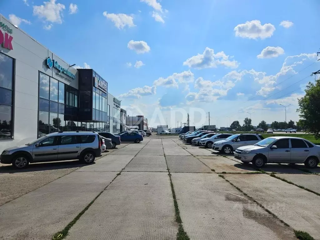 Помещение свободного назначения в Татарстан, Набережные Челны ул. ... - Фото 1