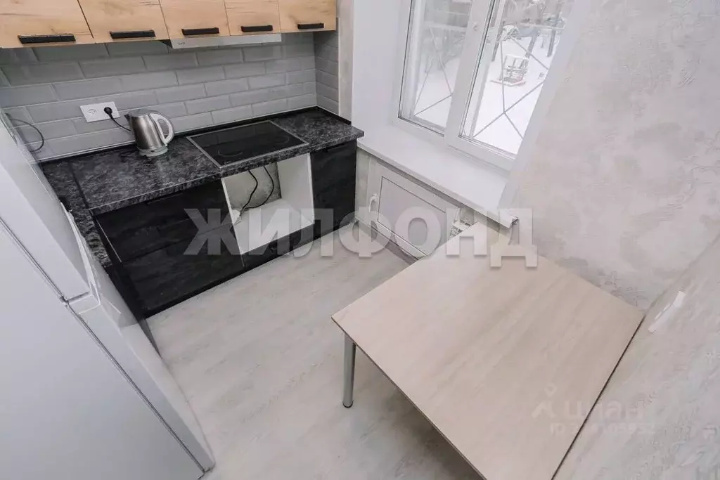 2-к кв. Новосибирская область, Новосибирск ул. Блюхера, 8 (43.3 м) - Фото 2