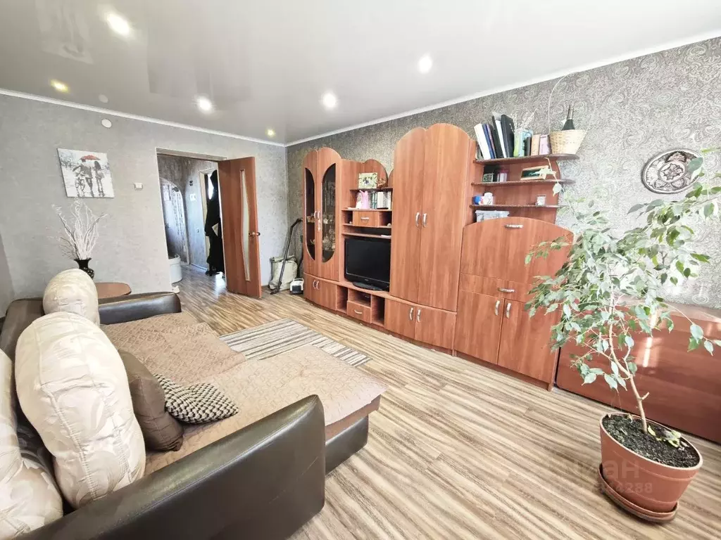 2-к кв. Новгородская область, Старая Русса ул. Латышских Гвардейцев, ... - Фото 1