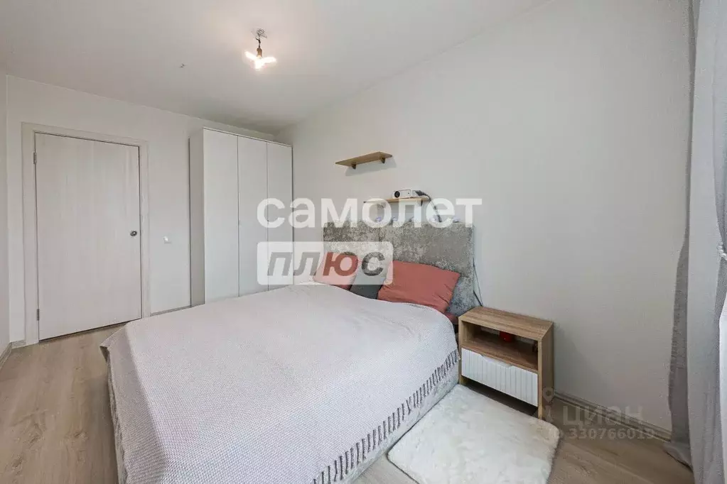 1-к кв. Свердловская область, Екатеринбург ул. Азина, 22/7 (42.0 м) - Фото 2
