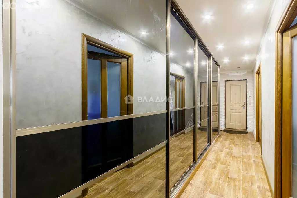 3-комнатная квартира: Пенза, улица Кижеватова, 14 (70.8 м) - Фото 1