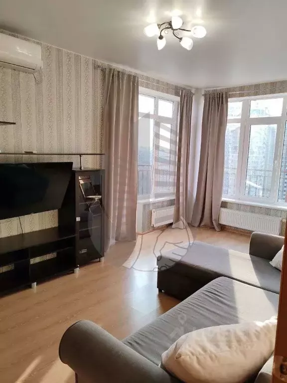 2-к кв. Краснодарский край, Краснодар ул. Имени Калинина, 13/Б (64.0 ... - Фото 1