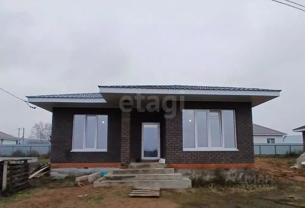 Дом в Башкортостан, Иглинский район, с. Акбердино Центральная ул., 57 ... - Фото 1