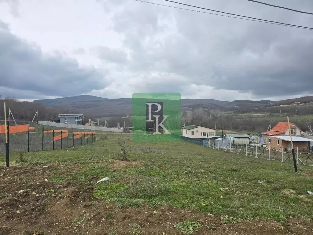 Участок в Севастополь с. Передовое, ул. Водопадная, 7 (10.0 сот.) - Фото 2
