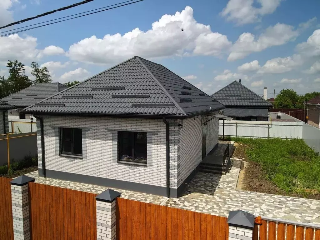 Дом в Краснодарский край, Динской район, Старомышастовская ст-ца ул. ... - Фото 1