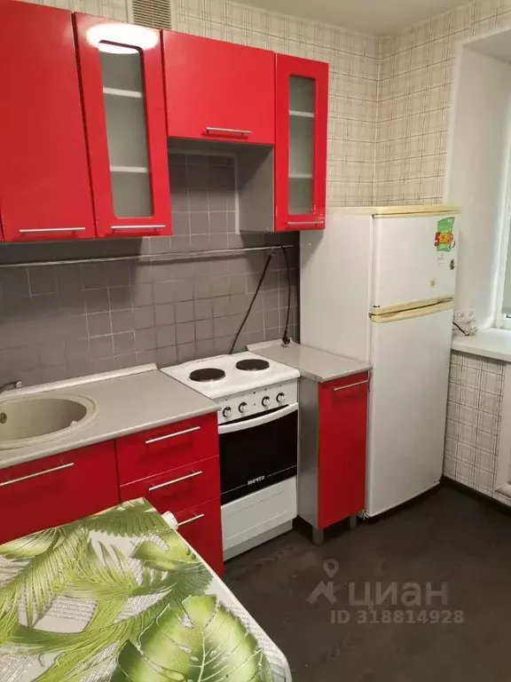 1-к кв. Тюменская область, Тюмень ул. Республики, 213А (35.0 м) - Фото 0