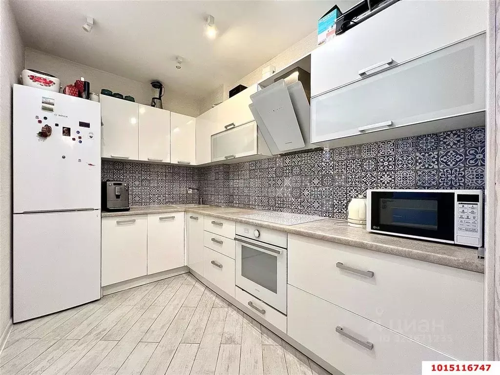 1-к кв. Краснодарский край, Краснодар Российская ул. (50.0 м) - Фото 1