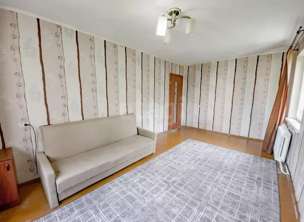 2-к кв. Ярославская область, Ярославль ул. Урицкого, 9 (42.5 м) - Фото 1