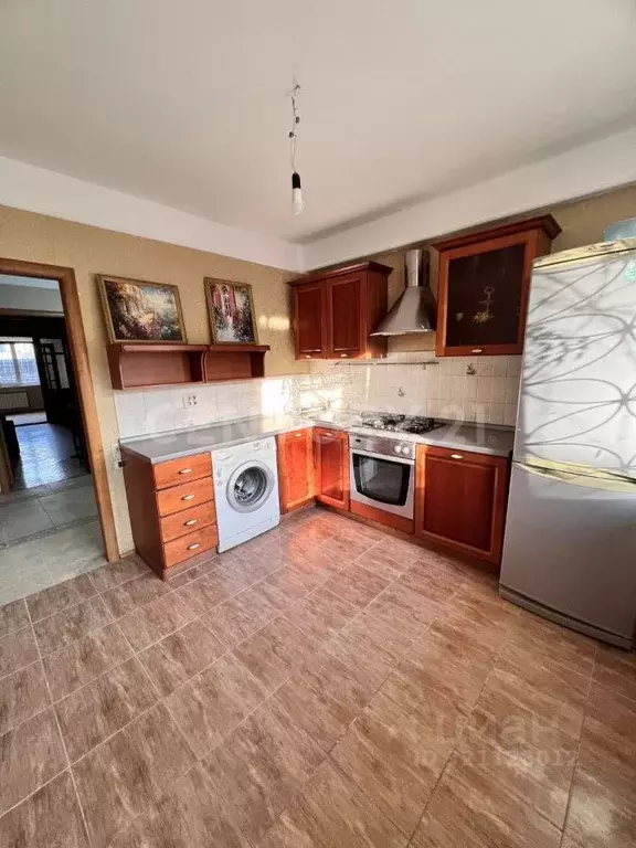 4-к кв. Дагестан, Махачкала ул. Нахимова, 5А (93.0 м) - Фото 0